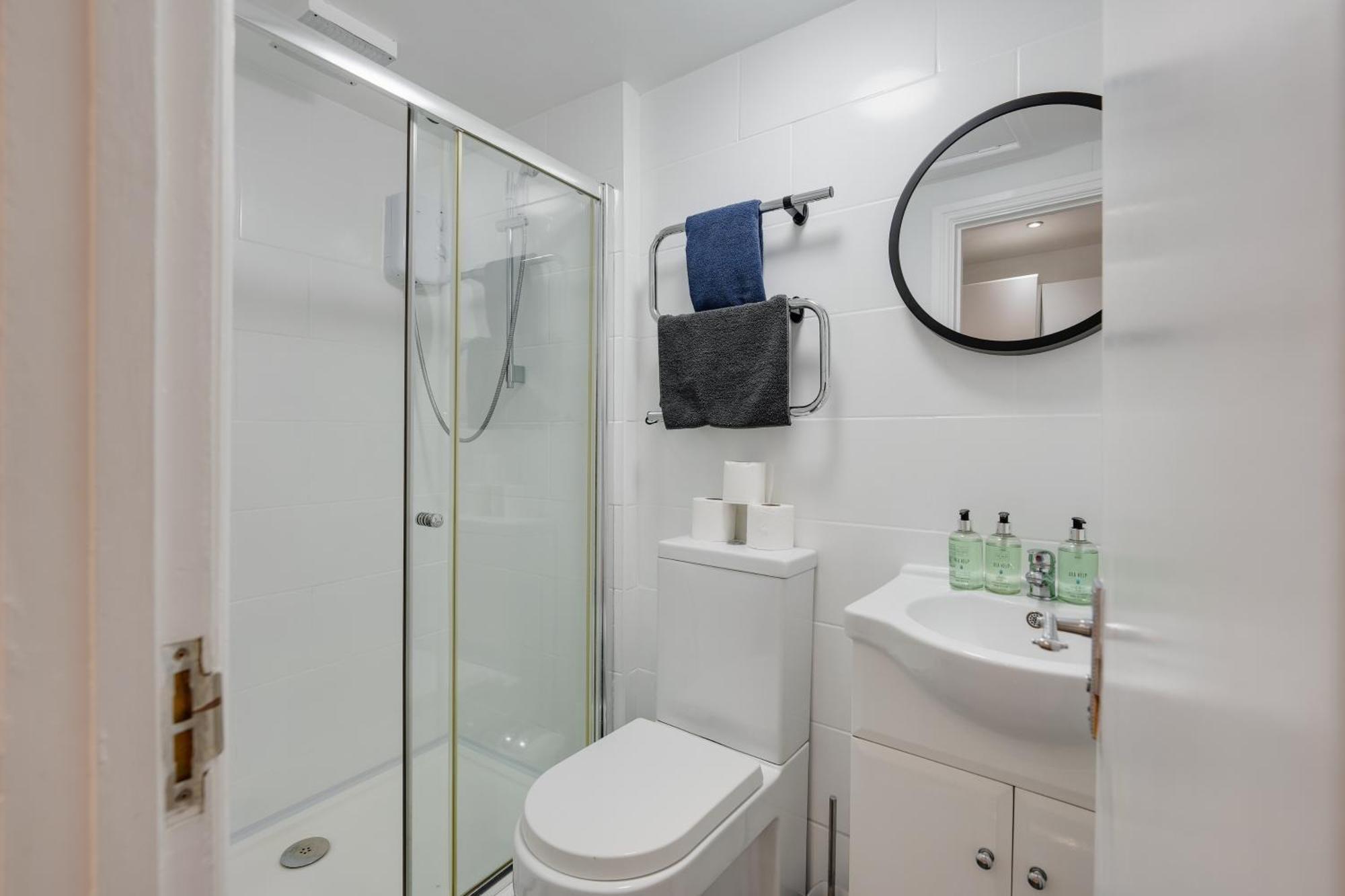 2 Bedroom Aprtmnt For Upto 6 Nr Centre, Uni &Parks Cardiff Exterior photo